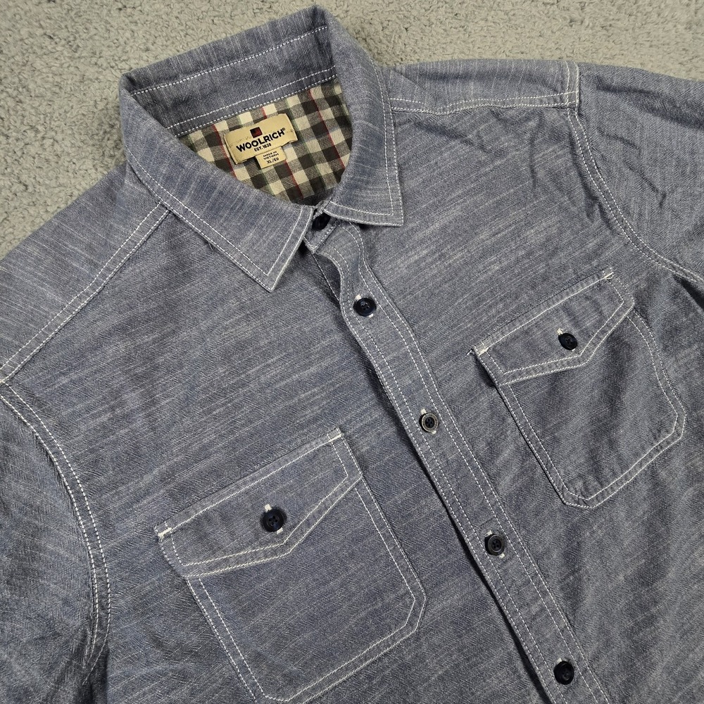 Vintage Woolrich  Shirt Mens XL Blue Chambray Short Sleeve Blue Button Up